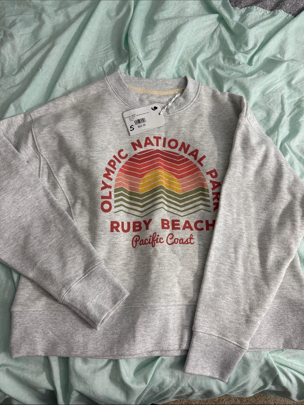 Women’s Gray Ruby Beach Graphic Sweatshirt - Unbranded